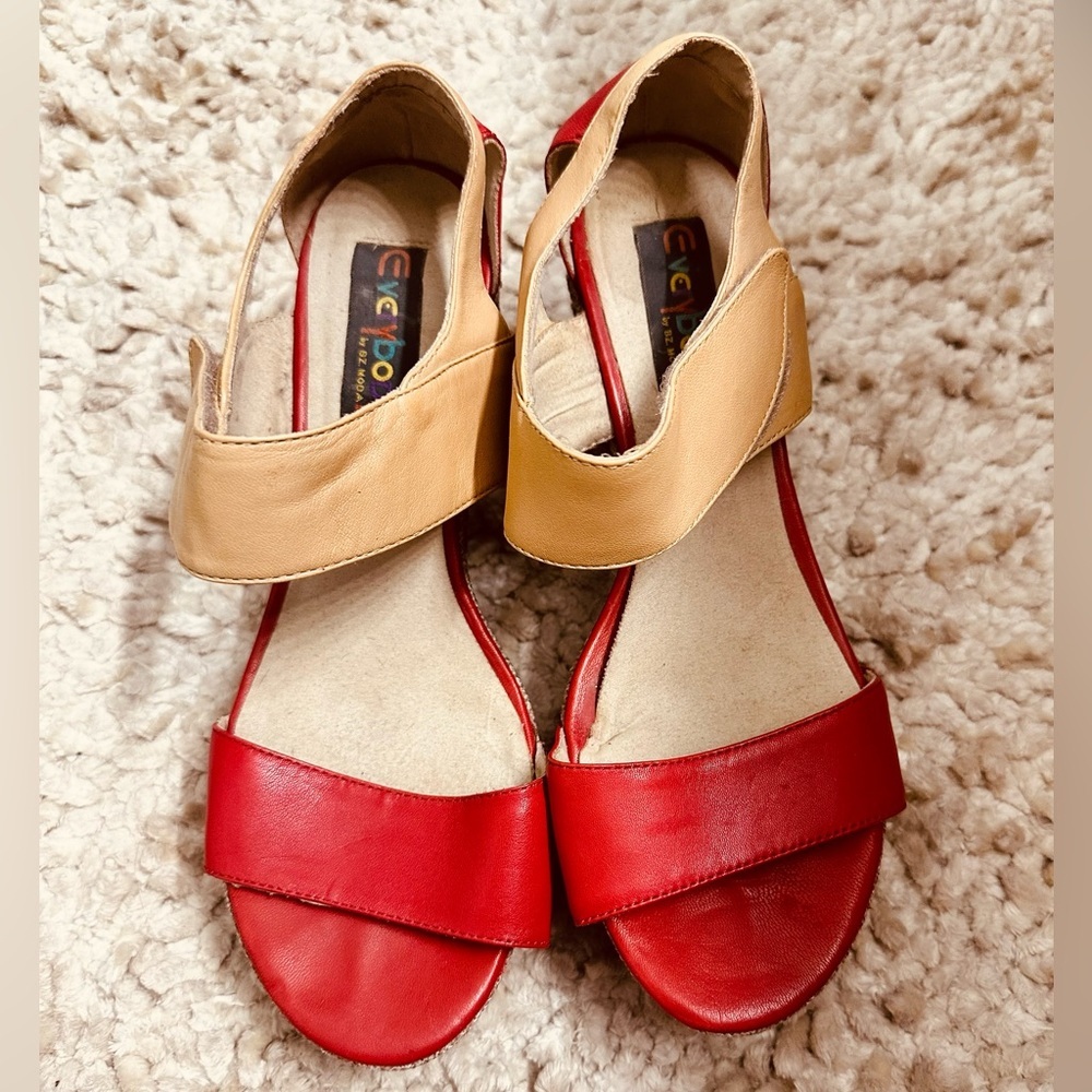 Everybody by BZ Moda Leather Festive & Vibrant Wedges Open Toe Sandals 39/US 8.5
